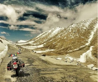 Srinagar To Leh Ladakh Umling La Pass Bike Trip Packages